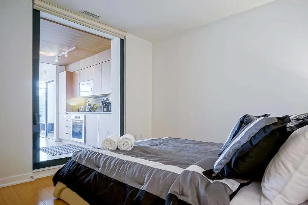 Hydewest - Iceboat Terrace Furnished Townhome Toronto Semesterbostad