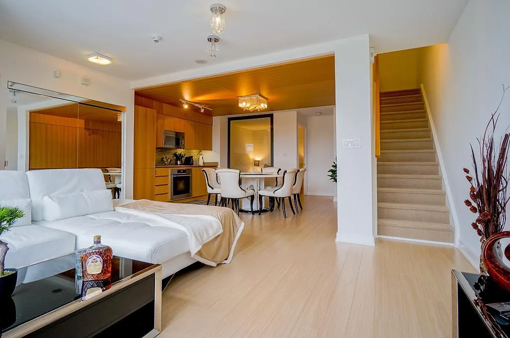 Hydewest - Iceboat Terrace Furnished Townhome Toronto 0*,  Kanada