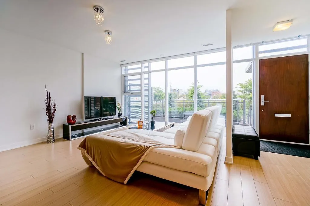 Hydewest - Iceboat Terrace Furnished Townhome Toronto 0*,  Kanada