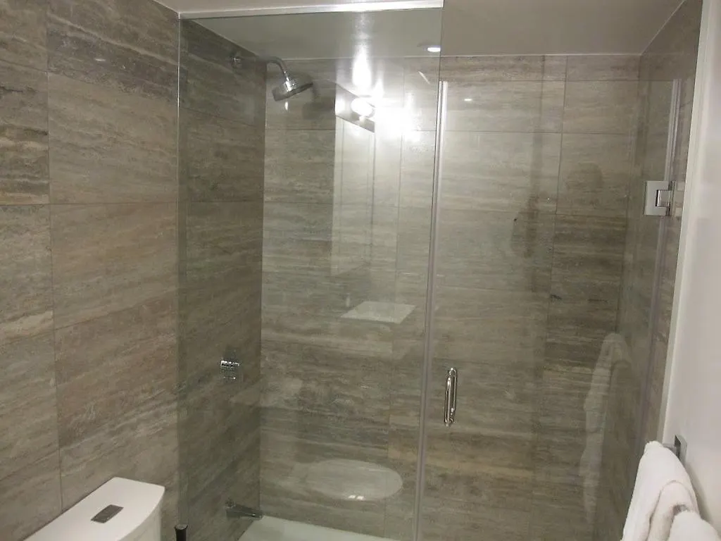 Hydewest - Iceboat Terrace Furnished Townhome Toronto