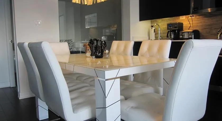 Hydewest - Iceboat Terrace Furnished Townhome Toronto 0*,