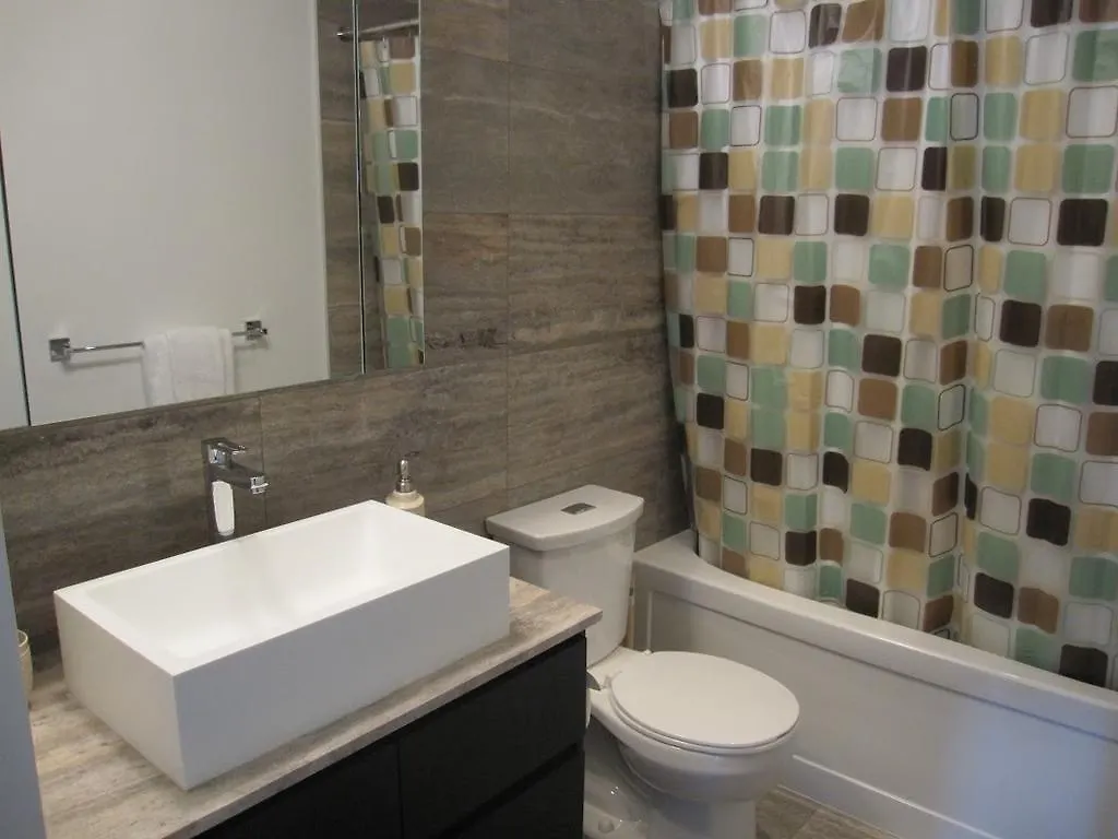 Holiday home Hydewest - Iceboat Terrace Furnished Townhome Toronto