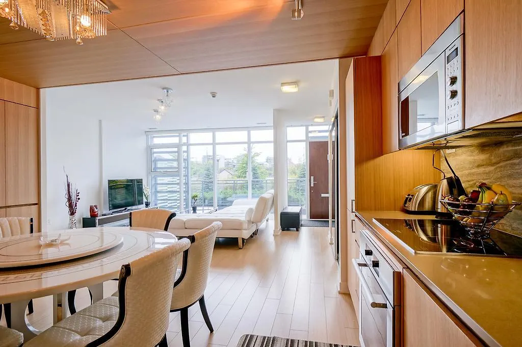 Holiday home Hydewest - Iceboat Terrace Furnished Townhome Toronto