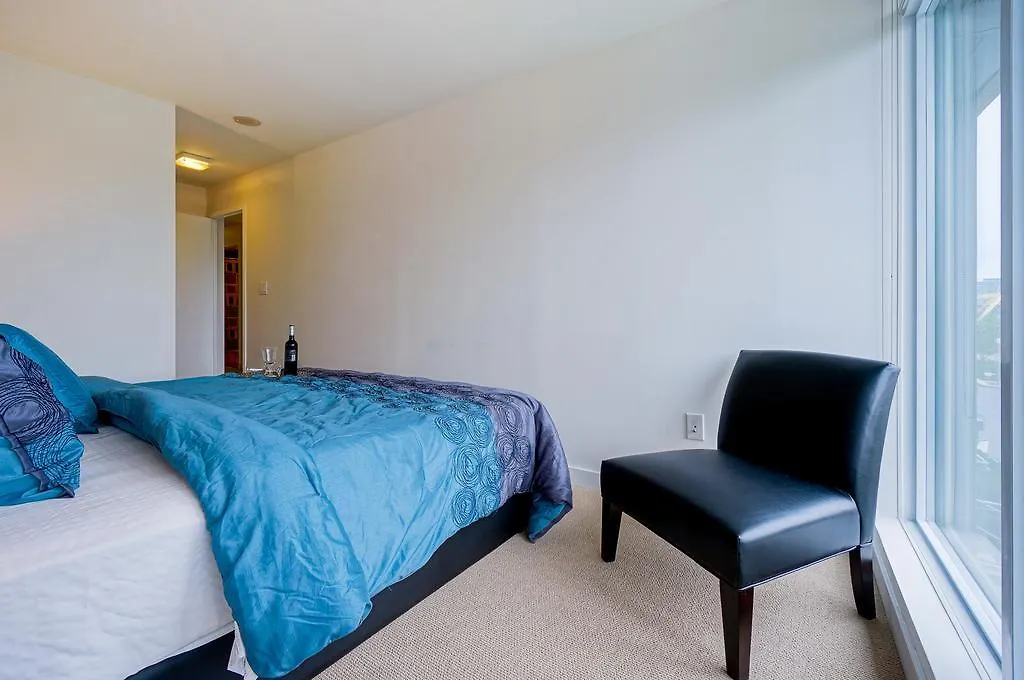 Hydewest - Iceboat Terrace Furnished Townhome Toronto 0*,